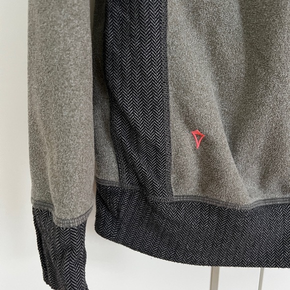 Ivivva by Lululemon sweatshirt - Picture 5 of 5